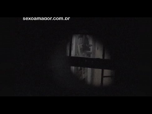 ❤️ Ndị njem agbataobi zoro n'azụ brik nwere oghere na-ese vidiyo na nzuzo na Blondie ❤️ Anal video ❌️❤