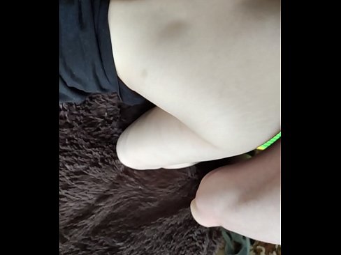 ❤️ Nwa agbọghọ Russia na-asụ ude n'ụlọ gbasara akụkụ 2 ❤️ Anal video ❌️❤