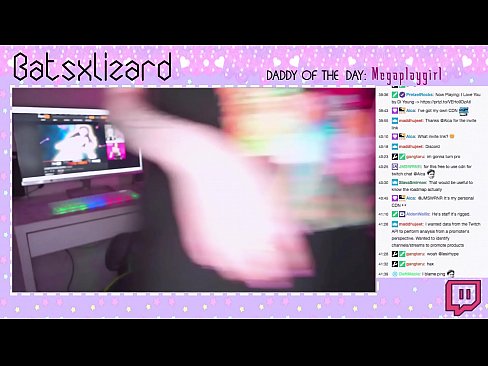 ❤️ GAMER chefuru ịgbanyụ mmiri iyi ahụ wee wụsa ndụ n'ikuku. ❤️ Anal video ❌️❤